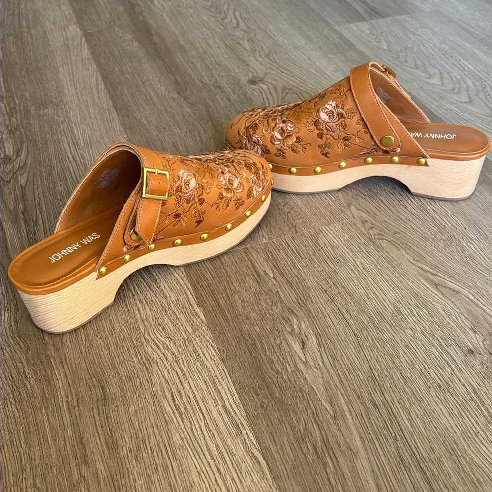 Johnny Was Mono leather Clog Tonal size 8.5 Retail $198 - Picture 11 of 13